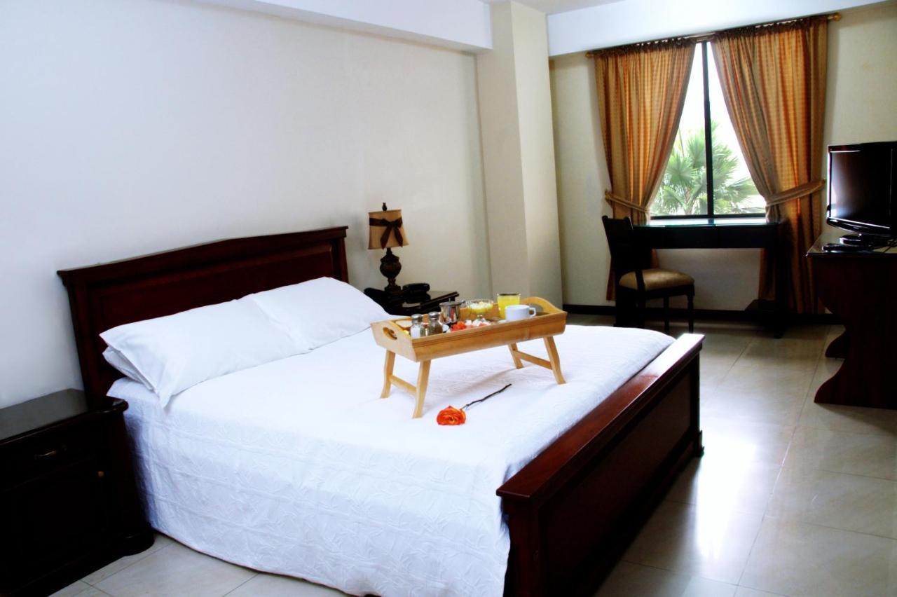 Marcelius Business Hotel Guayaquil Esterno foto